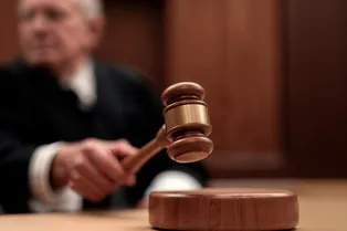 Заморозка счетов и отказ в ИП: Госдума обсудит новые ограничения для релокантов Заморозка счетов и отказ в ИП: Госдума обсудит новые ограничения для релокантов