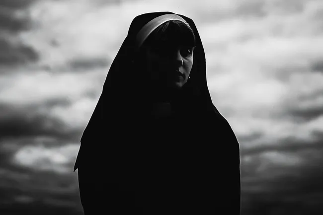 Кто такие доулы смерти и можно ли научиться поддержке умирающих?