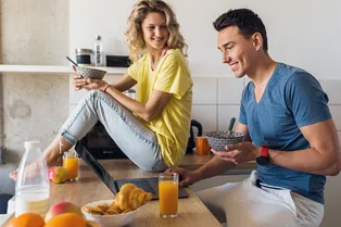 Можно ли пропускать завтрак: диетолог рассказала о неприятных последствиях