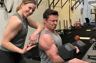 Всегда в форме: 54-летний Хью Джекман показал, как правильно отрабатывать съеденные калории Всегда в форме: 54-летний Хью Джекман показал, как правильно отрабатывать съеденные калории