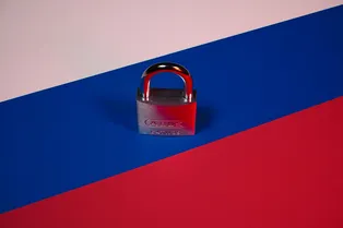 Полная цифровая блокада: в Европе предложили отключить Россию от интернета и спутников Полная цифровая блокада: в Европе предложили отключить Россию от интернета и спутников