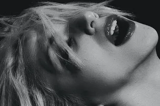 Почему женщины кричат во время секса?