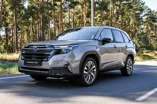 В России будут продавать новый Subaru Forester: кроссовер добрался до россиян только через два года