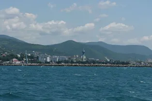 Пожар произошел на морском терминале в Туапсе после атаки БПЛА: что сейчас происходит в городе Пожар произошел на морском терминале в Туапсе после атаки БПЛА: что сейчас происходит в городе