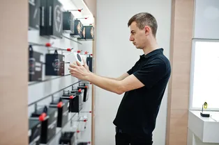 Флагманы станут роскошью. Россияне могут остаться без ноутбуков и смартфонов: при чем тут ИИ Флагманы станут роскошью. Россияне могут остаться без ноутбуков и смартфонов: при чем тут ИИ