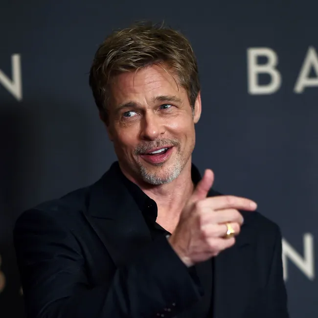 Как ухаживают за лицом знаменитости: заглянули в косметичку Брэда Питта, Хью Джекмана и Дэвида Бэкхема