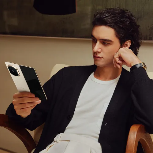 Складной флагман нового поколения: каким получился HUAWEI Mate X7