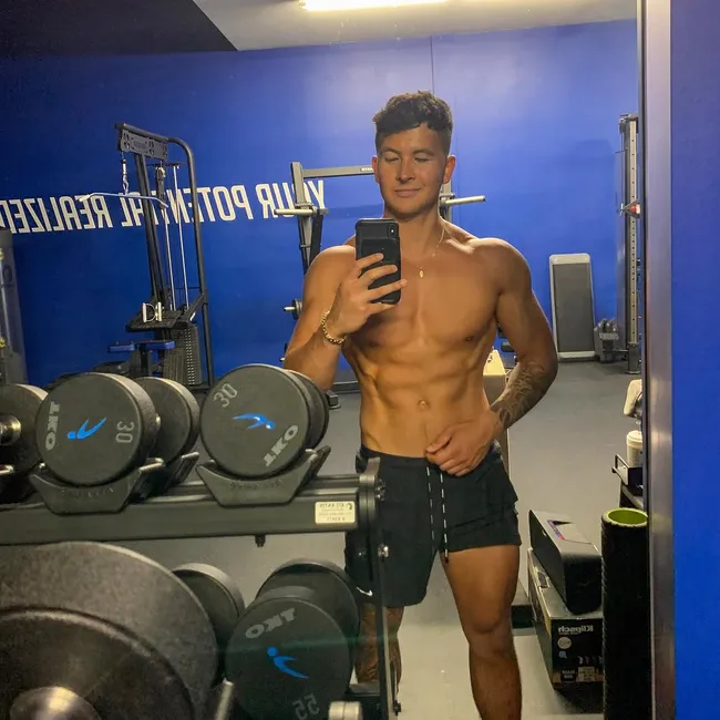 Топ-5 привычек, которые помогут вам похудеть в этом году: версия фитнес-блогера Джереми Этьера