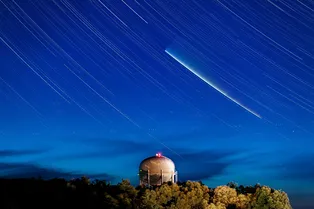 Снимок, который все меняет: новое фото 3I/ATLAS с хвостом-лезвием заставило ученых пересмотреть законы физики