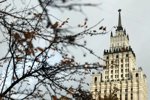 Москва переживает новую погодную аномалию: в выходные столицу накроет еще одна волна тепла