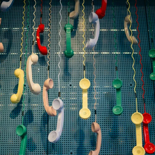 Проводной теперь не только интернет: в Москве резко вырос спрос на стационарные телефоны