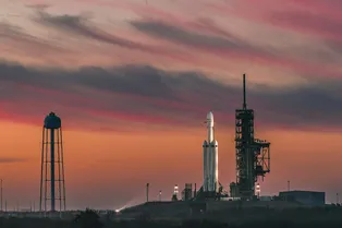 Миллион людей на Марсе и 7,5 триллионов долларов: стали известны планы SpaceX на ближайшее будущее