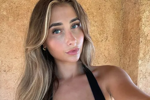 Переспавшая с сотней мужчин звезда OnlyFans разрушила жизнь своих родителей: от них отвернулись все