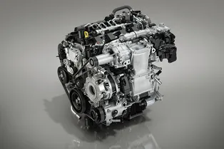 Mazda придумала безвредный бензиновый двигатель — действительно ли он не будет загрязнять атмосферу?