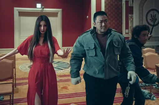 Кадр из фильма «Святая ночь. Охотники на демонов» (2025)