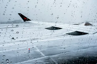 В Москве и Сочи массово переносят вылеты: что происходит в российских аэропортах 10 марта