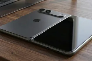 300 тысяч — не предел: стали известны цены первого раскладного iPhone