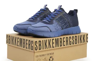 Оберегая природу: кроссовки из бутылок