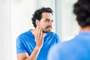 Топ бьюти-процедур для мужской кожи летом: что не оставит следов, но придаст вам отдохнувший вид Топ бьюти-процедур для мужской кожи летом: что не оставит следов, но придаст вам отдохнувший вид