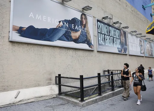 Сидни Суини в рекламе American Eagle