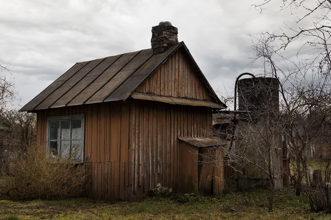 «Избинг» вышел из-под контроля: как москвичи взвинтили цены на старые деревенские дома