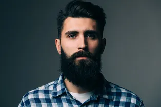 Пересадка бороды — за и против: почему за процедурой скрываются мучения? Пересадка бороды — за и против: почему за процедурой скрываются мучения?