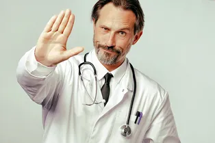 Этих трех болезней на самом деле не существует: врач рассказала, каким диагнозам не стоит доверять Этих трех болезней на самом деле не существует: врач рассказала, каким диагнозам не стоит доверять