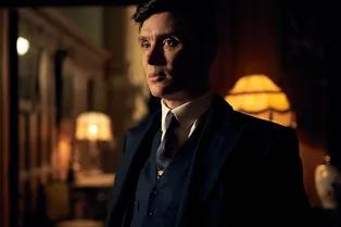 Молодые Шелби берут инициативу в свои руки: что известно о новом сезоне «Острых козырьков»? Молодые Шелби берут инициативу в свои руки: что известно о новом сезоне «Острых козырьков»?