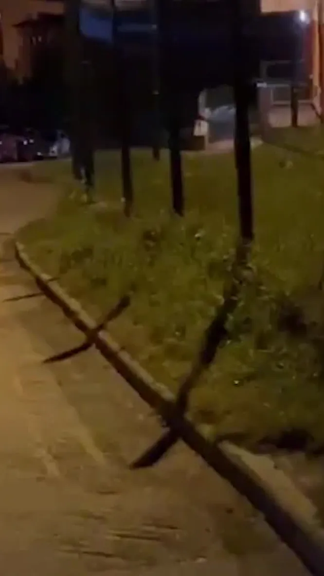 Нажми и смотри