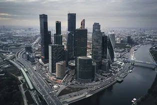 Холодный фронт идет на Россию: в каких регионах на этой неделе резко упадет температура