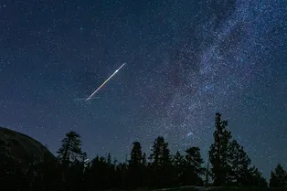 Суперлуние, метеорные потоки и полярное сияние: какие космические события наблюдать в ноябре