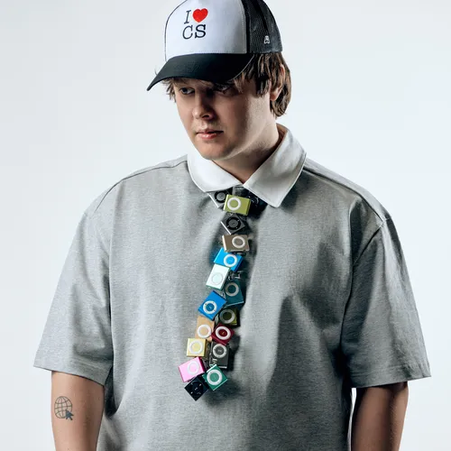 «Те, кто работают по "формуле", всегда будут позади»: лидер Cream Soda Илья Гадаев о новом альбоме, алгоритмах и хитах