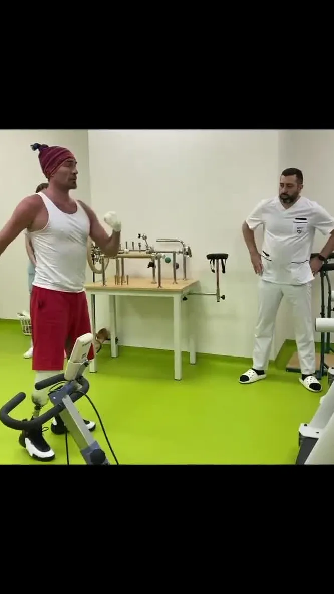 Нажми и смотри