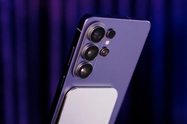 Samsung представила новую линейку флагманских смартфонов: на что способен Galaxy S26?