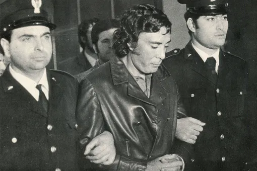 Томмазо Бушетта, арестованный бразильской полицией, 1960-ые годы Томмазо Бушетта, арестованный бразильской полицией, 1960-ые годы
