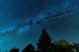 Жизнь во Вселенной возможна, но 3I/ATLAS — лишь комета: российский космонавт развенчал мифы о межзвездном объекте