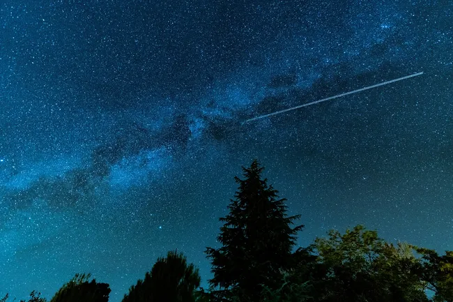 Жизнь во Вселенной возможна, но 3I/ATLAS — лишь комета: российский космонавт развенчал мифы о межзвездном объекте