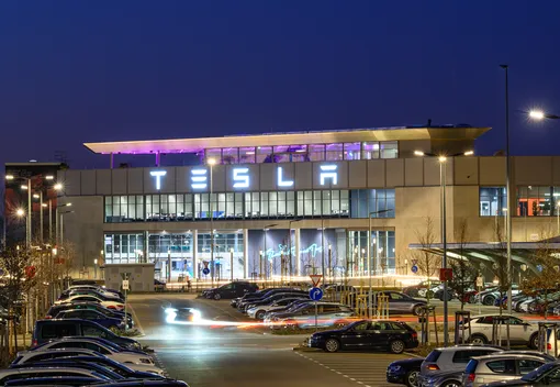 Гигафабрика Tesla в Берлине Гигафабрика Tesla в Берлине