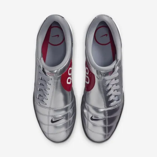 Nike Total 90