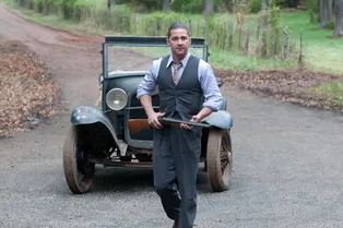 «Ты знаешь, кто я такой?»: актера Шайю ЛаБафа арестовали за пьяную драку в баре «Ты знаешь, кто я такой?»: актера Шайю ЛаБафа арестовали за пьяную драку в баре