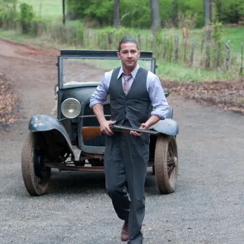 «Ты знаешь, кто я такой?»: актера Шайю ЛаБафа арестовали за пьяную драку в баре