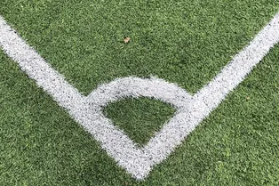 Видео: вратарь Уэльса не смог принять простой пас и забил в свои ворота Видео: вратарь Уэльса не смог принять простой пас и забил в свои ворота