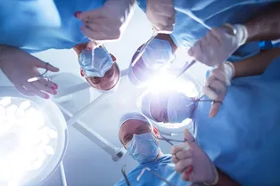 Почему хирургам полезно слушать рок-музыку?