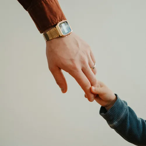 Миллион за верность и психотерапия перед разводом: какие инициативы прозвучали на круглом столе в Госдуме?