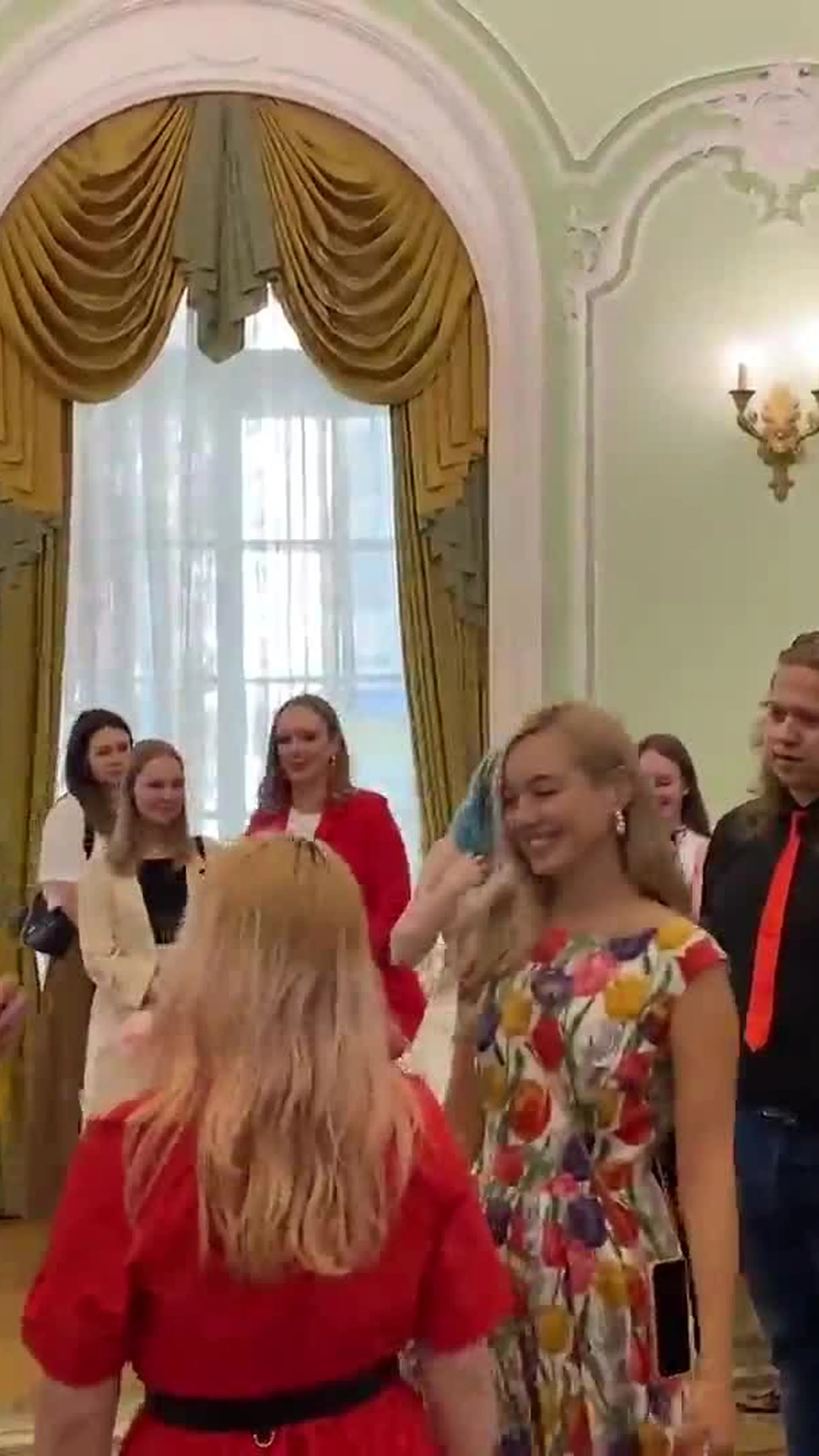 Нажми и смотри Нажми и смотри