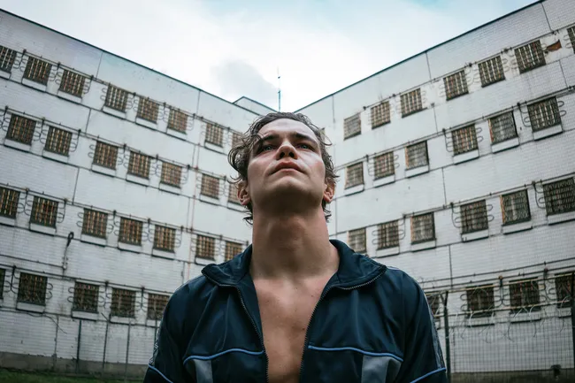 «Постучись в мою дверь в Москве», «Дети перемен», «Первокурсницы»: кинодайджест первой недели февраля от Men Today