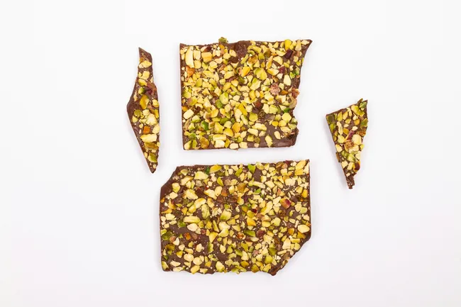 От хайпа к пользе: россияне охладели к дубайскому шоколаду и перешли на протеиновые батончики