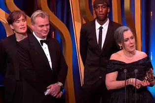 Пранкер тайком проник на премию BAFTA: он получил награду за лучший фильм с командой «Оппенгеймера»