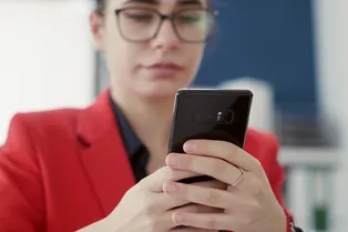 «Тихая» зачистка? Мессенджеры-рекордсмены BiP и KakaoTalk внезапно перестали работать в России «Тихая» зачистка? Мессенджеры-рекордсмены BiP и KakaoTalk внезапно перестали работать в России