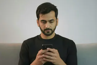 Сбой в ВТБ парализовал оплату картами по всей России: пострадали еще два крупных банка